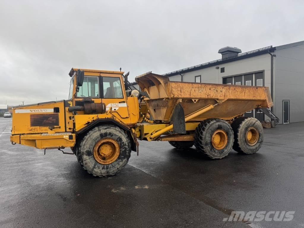 Volvo A 25 C 6x6 Liigendraamiga pinnaseveokid