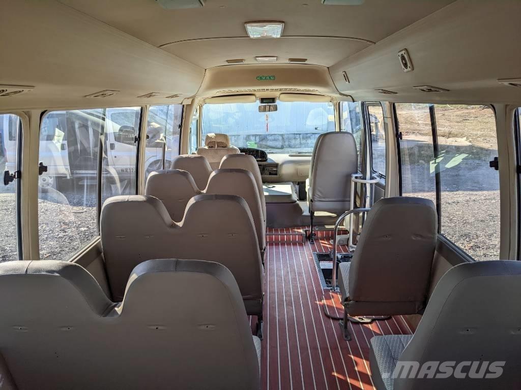 Toyota Coaster Bus Väikebussid