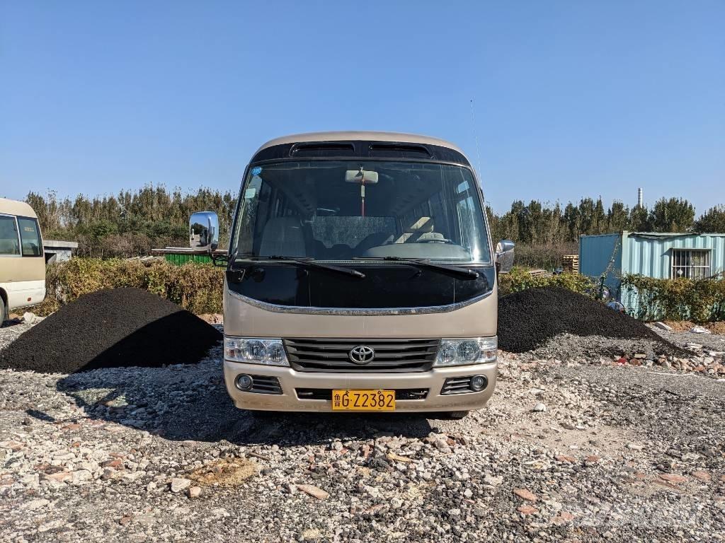 Toyota Coaster Bus Väikebussid