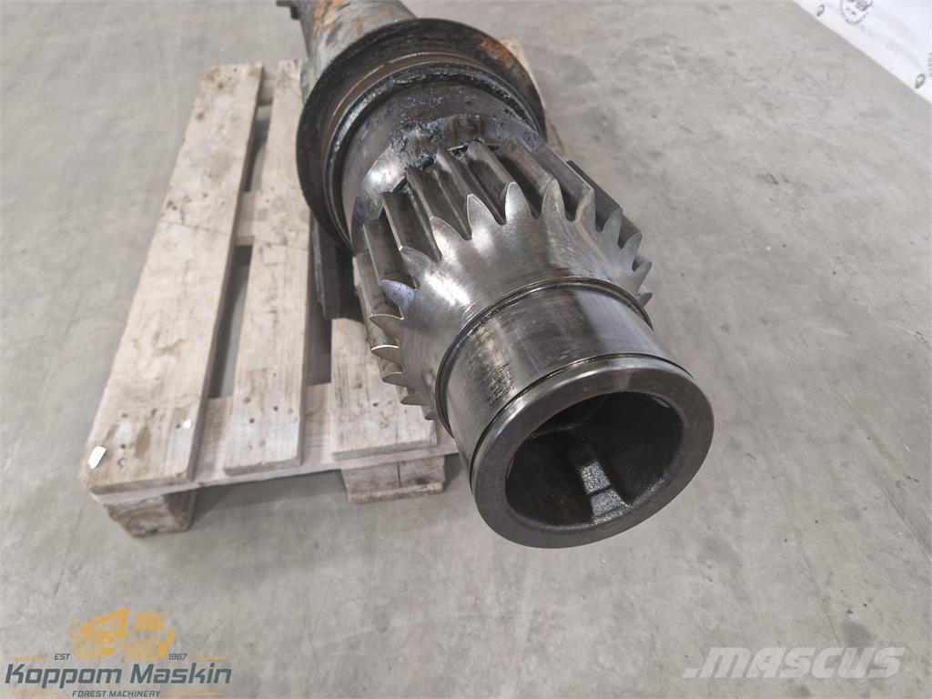 Komatsu 130F Forvarderi kraanad