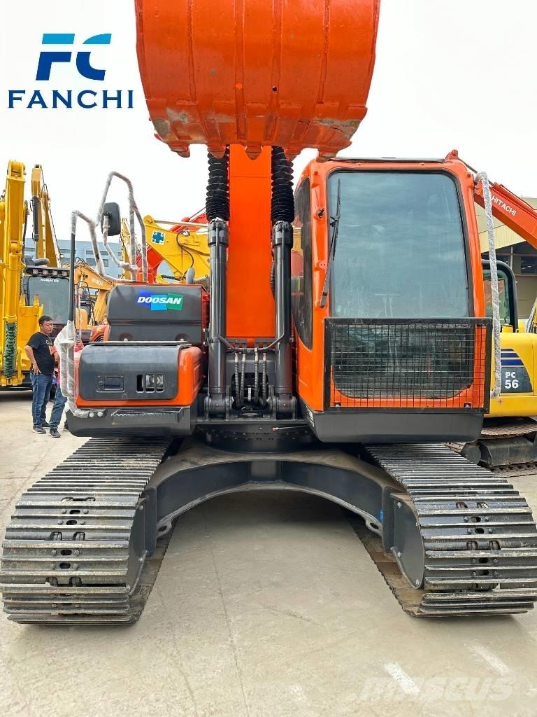 Doosan dx150 Roomikekskavaatorid