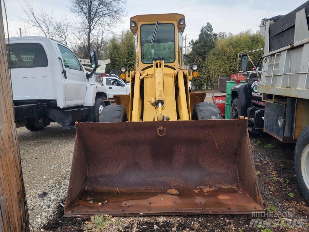 John Deere 444 A Rataslaadurid