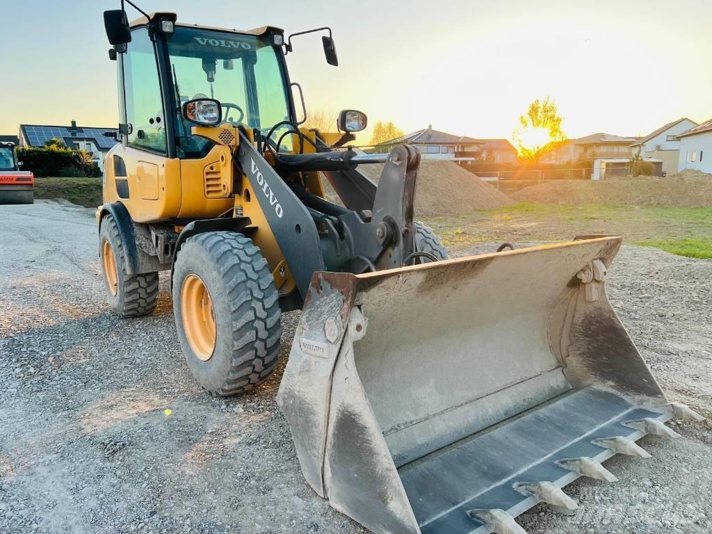 Volvo L25FZ Kompaktlaadurid