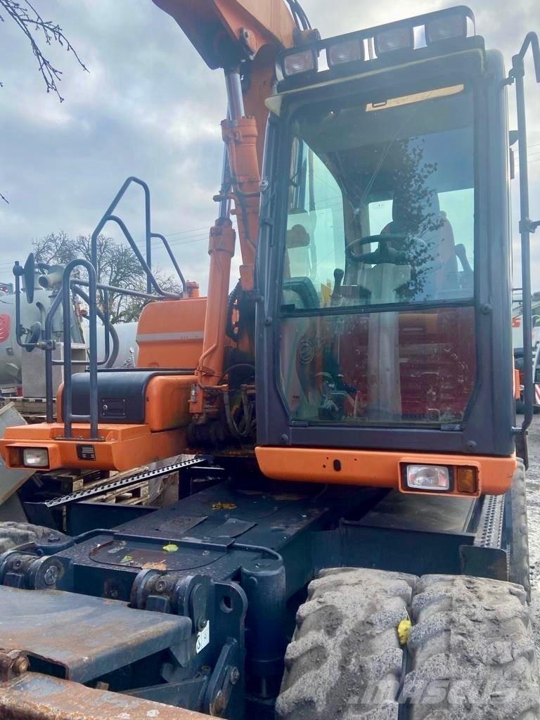 Doosan DX 160 W-3 Ratasekskavaatorid