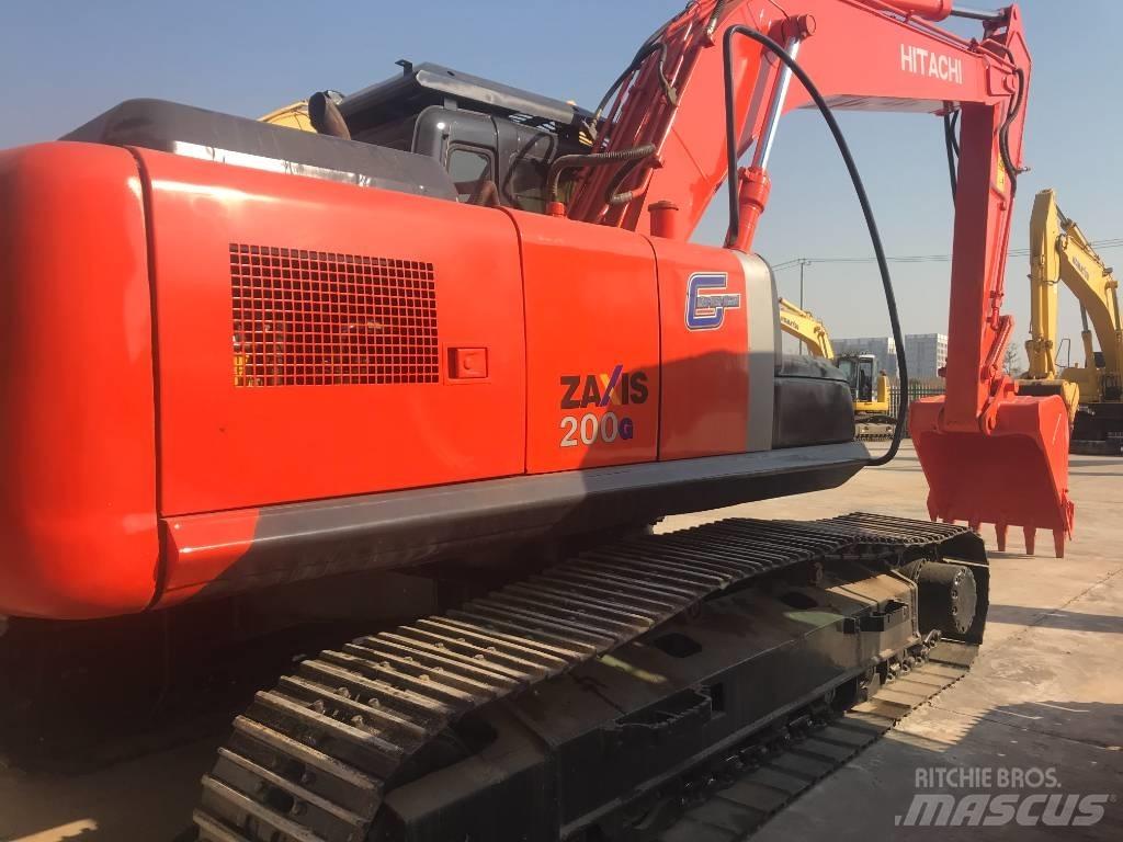Hitachi ZX 200-6 Roomikekskavaatorid