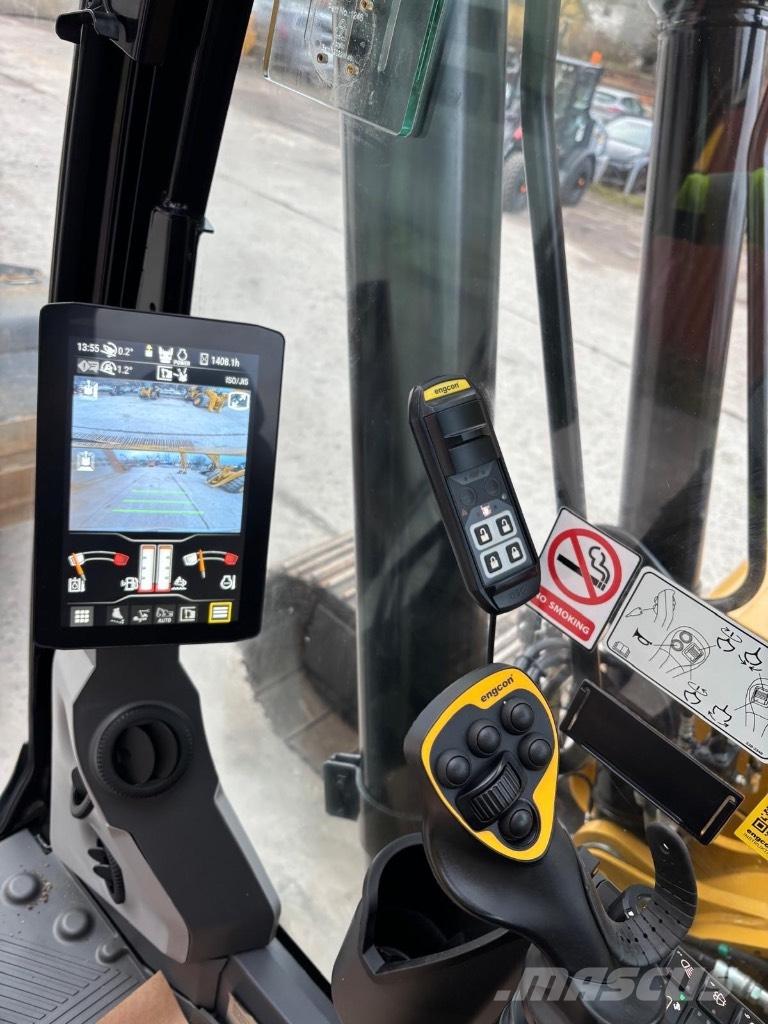 CAT 323 Roomikekskavaatorid