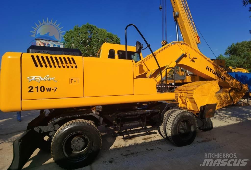 Hyundai R 210W-7 Ratasekskavaatorid