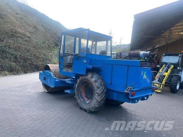 Hamm 2301-9 Ühe trumliga rullid
