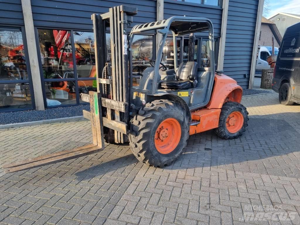 Ausa C 250 H Maastikutõstukid