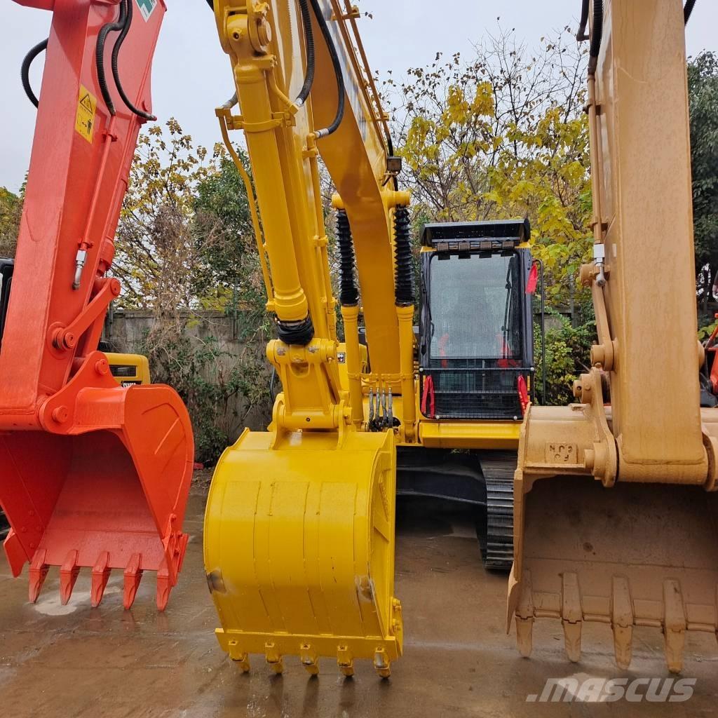 Komatsu PC 130-7 Roomikekskavaatorid