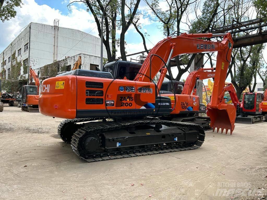 Hitachi ZX 200-6 Roomikekskavaatorid