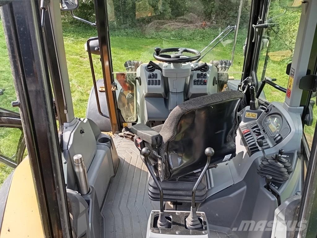 CAT 434 F Ekskavaatorlaadurid