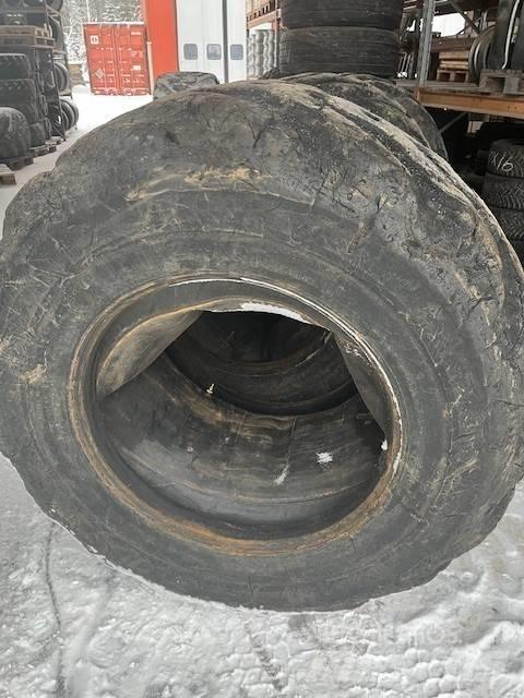 Nokian 710/45-26,5 Rehvid, rattad ja veljed
