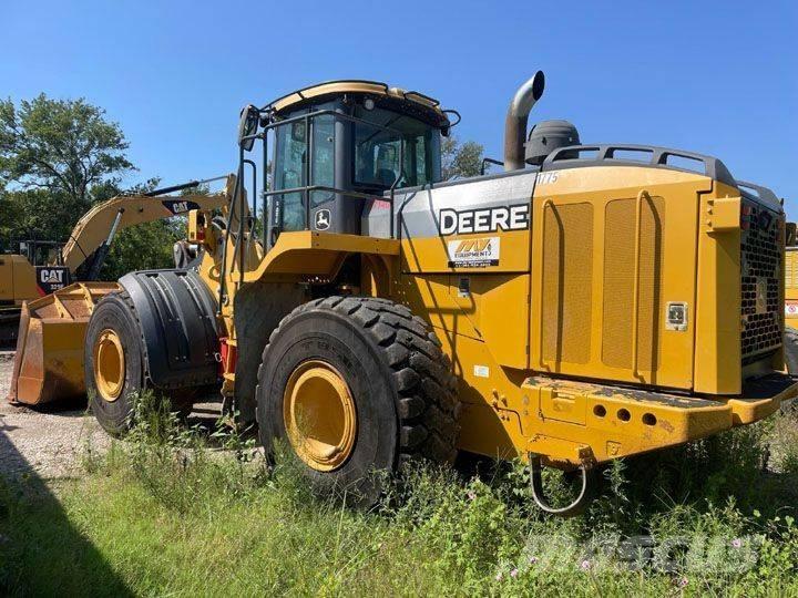 John Deere 824K-II Rataslaadurid