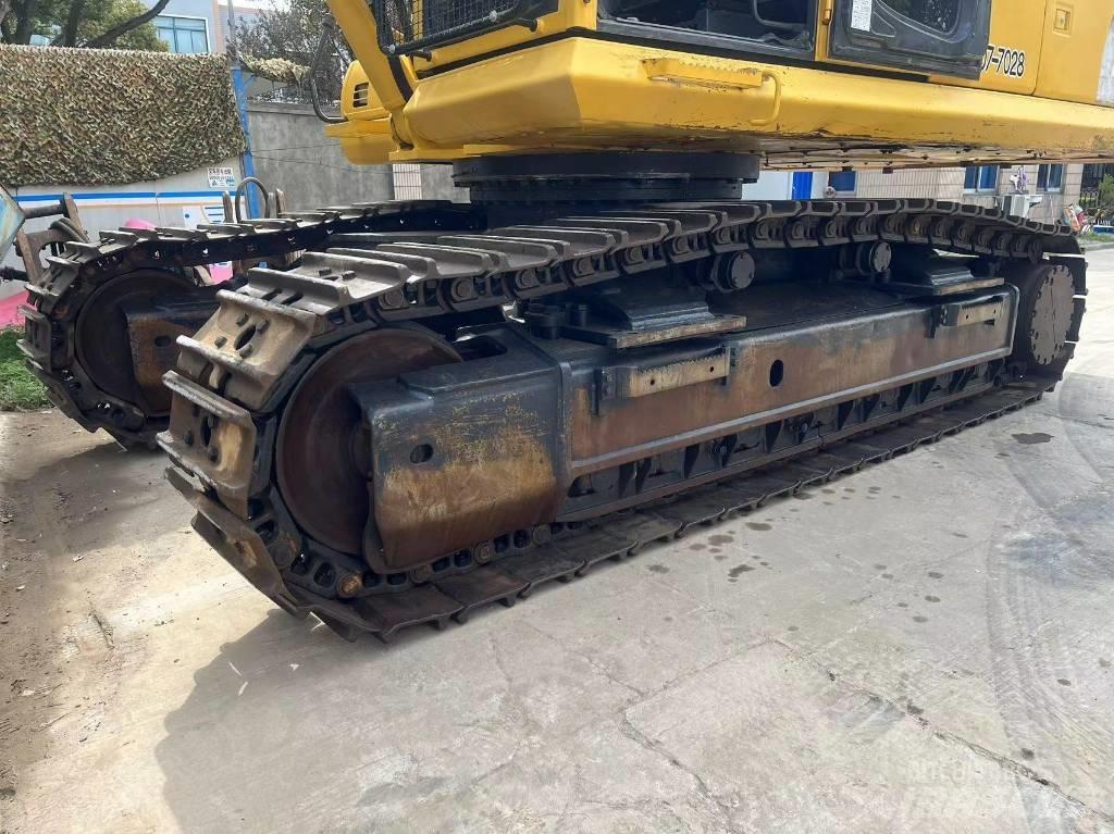 Komatsu PC 450-8 Roomikekskavaatorid