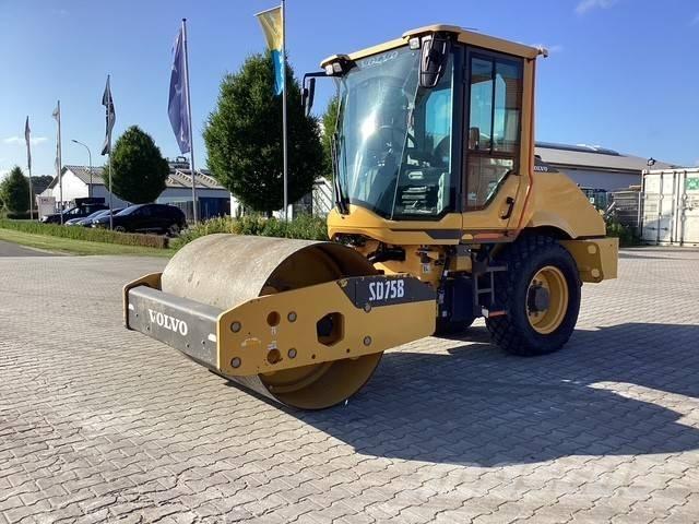 Volvo SD 75 B Ühe trumliga rullid