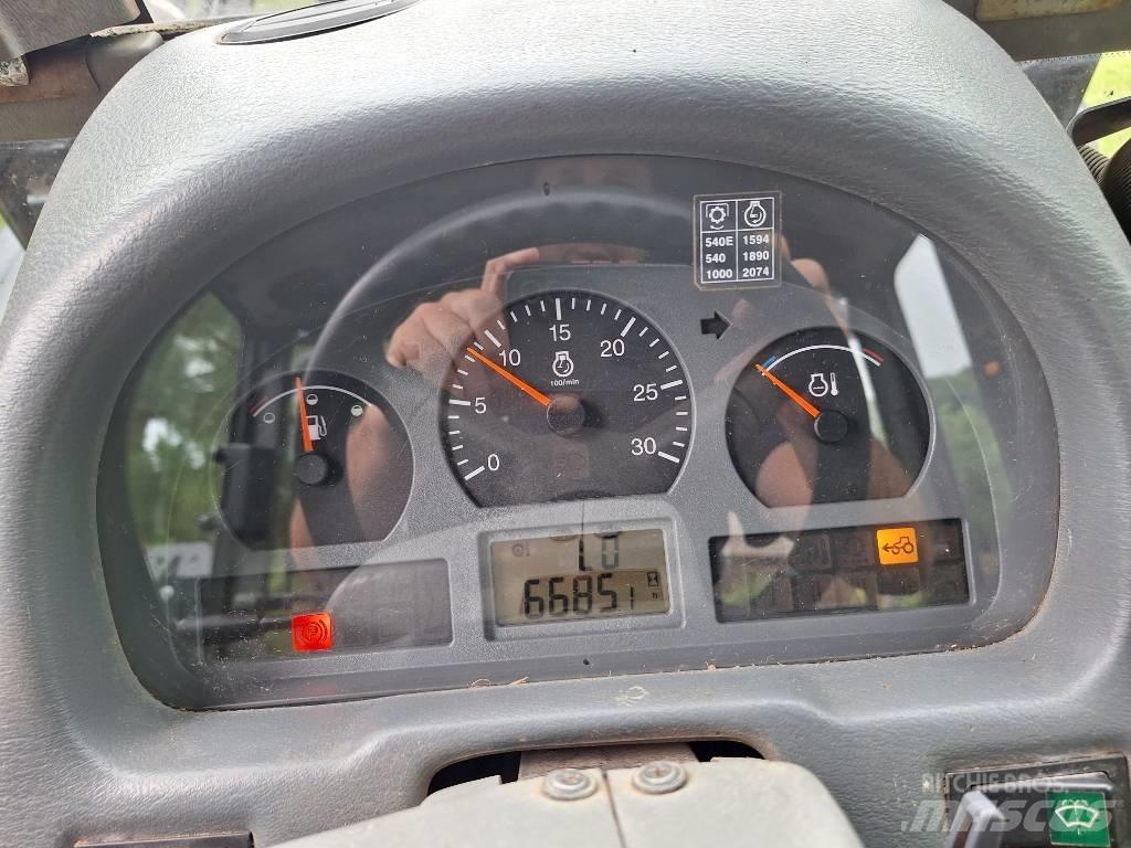 Valtra A 95 Traktorid