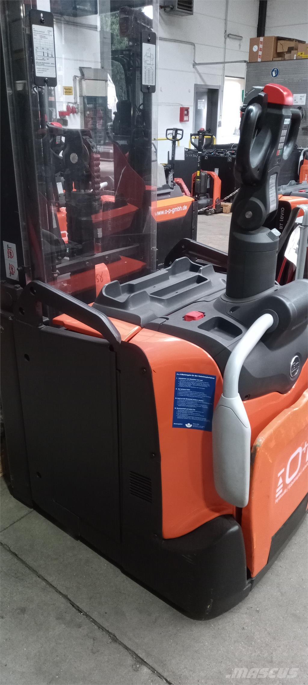 Toyota SPE160L Platvormiga virnastajad