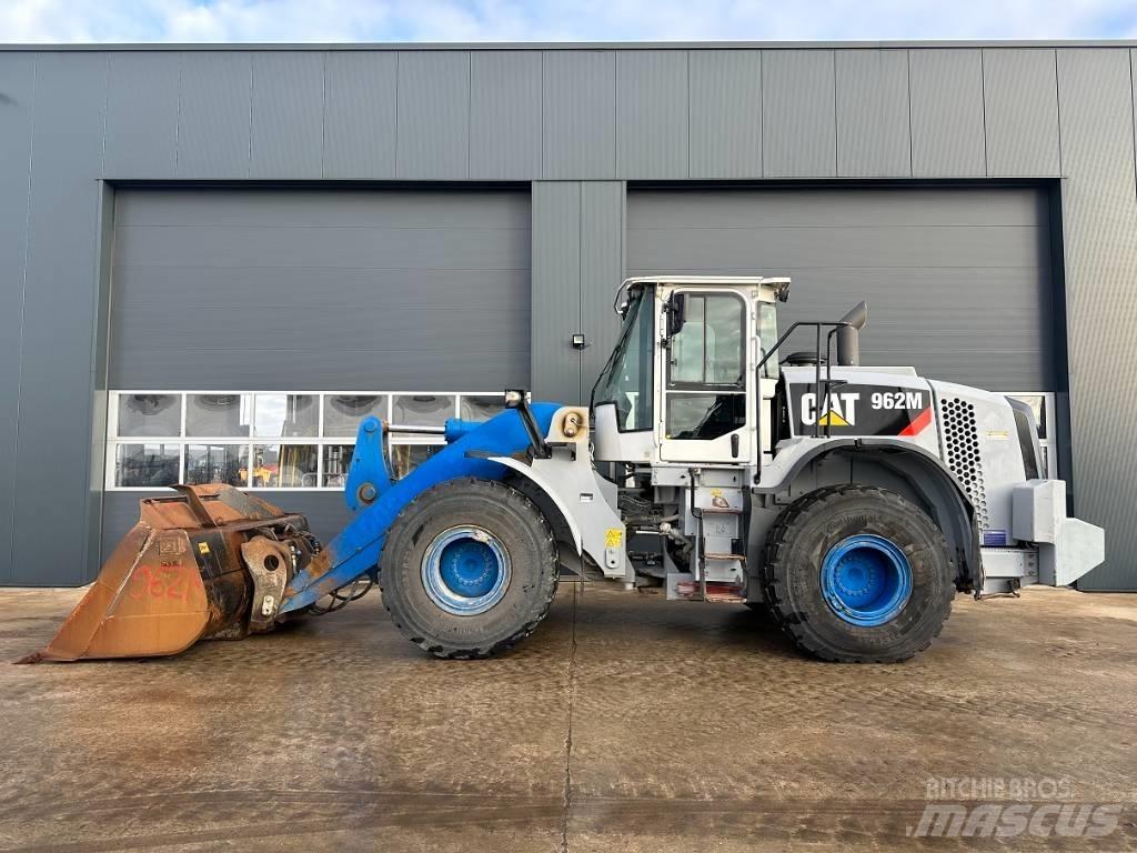 CAT 962 M / **NEW ENGINE** Rataslaadurid