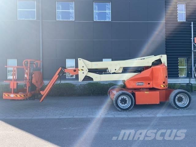 JLG 450 AJ Bomlift Iseliikuvad poomtõstukid