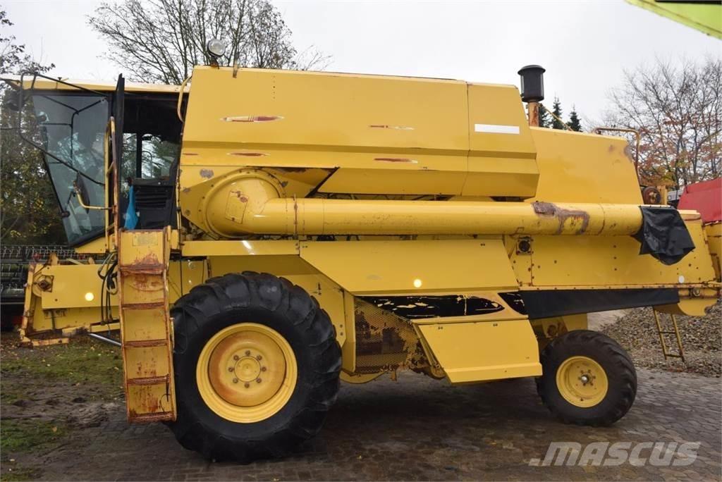 New Holland TF 42 Teraviljakombainid