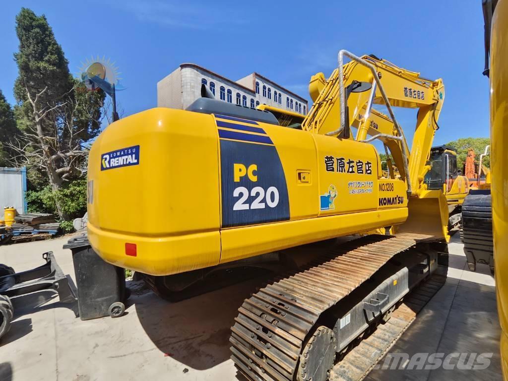 Komatsu PC 220-8 Roomikekskavaatorid