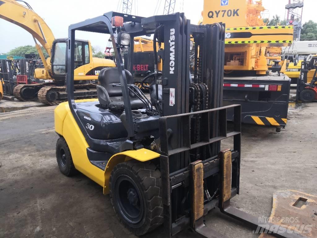 Komatsu 30 Diiseltõstukid
