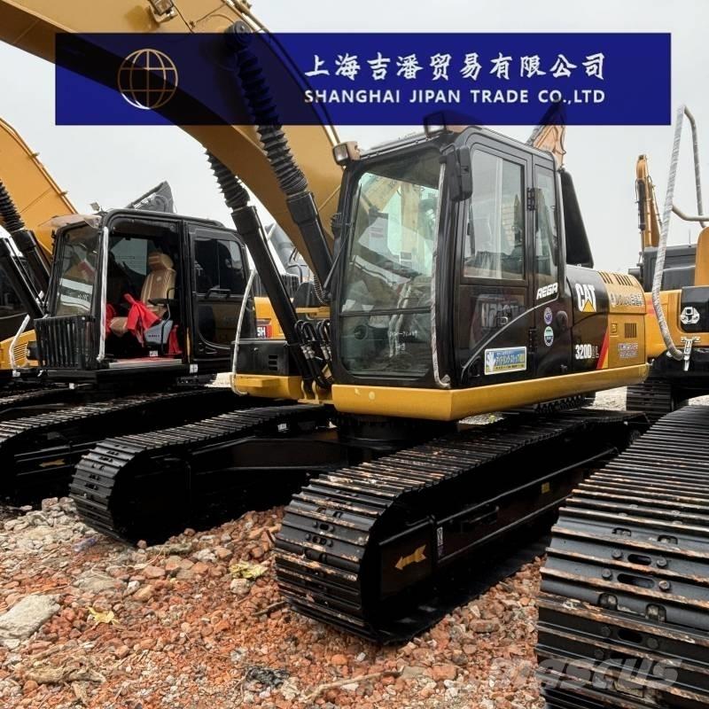 CAT 320 D Roomikekskavaatorid