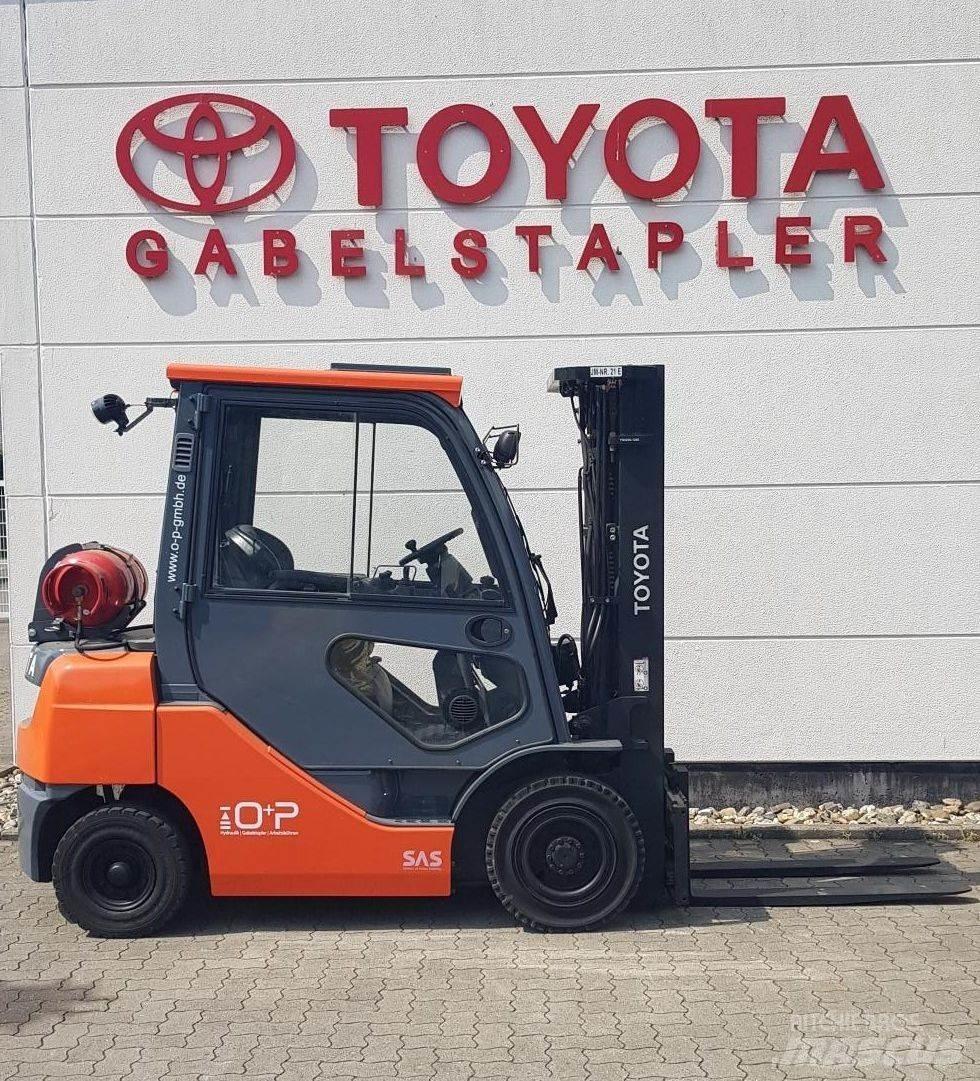 Toyota 02-8FGF25 Gaasitõstukid