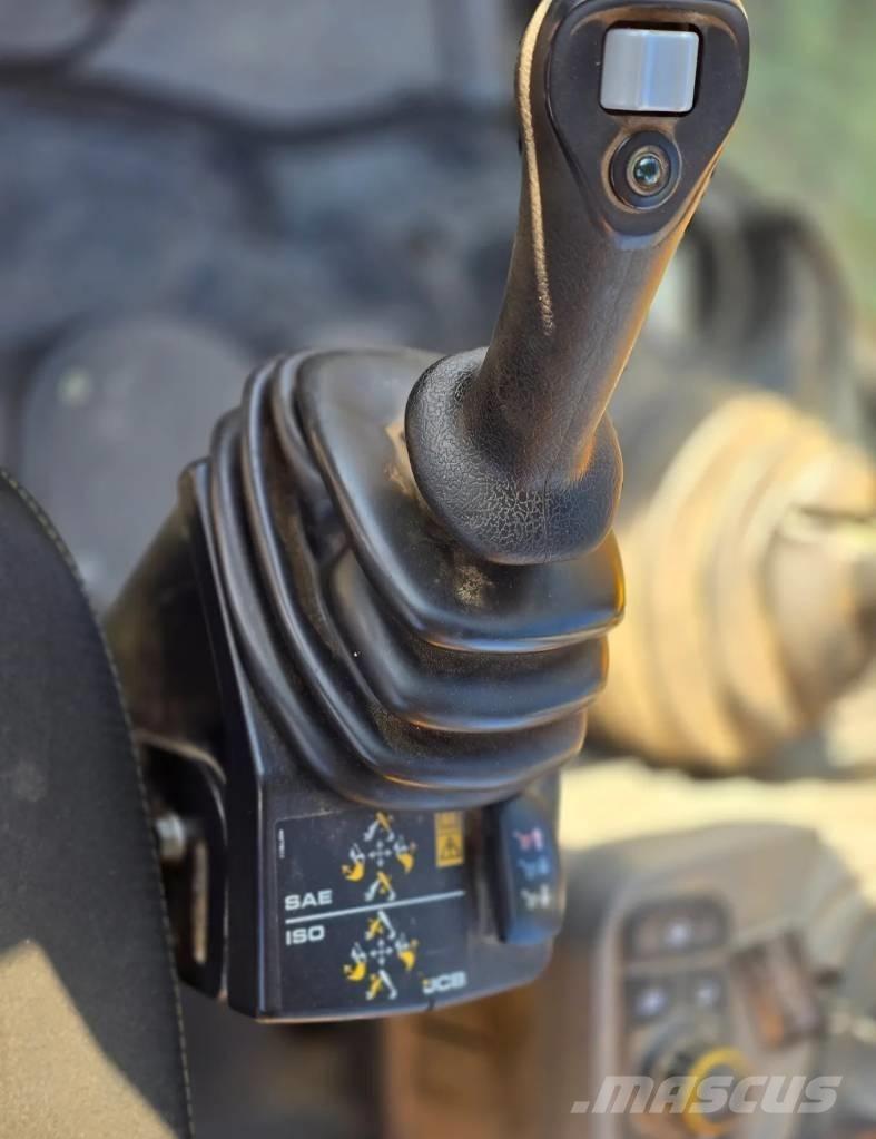 JCB 3 CX 14L5WA Ekskavaatorlaadurid