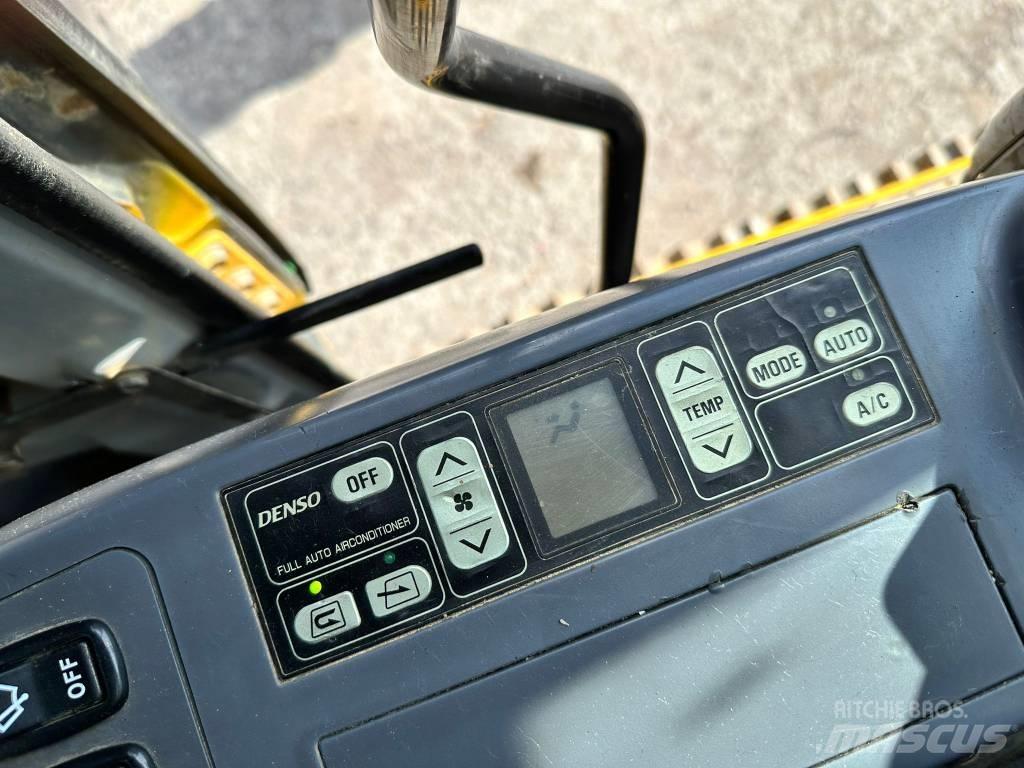 Komatsu PC290 NLC-7K Roomikekskavaatorid