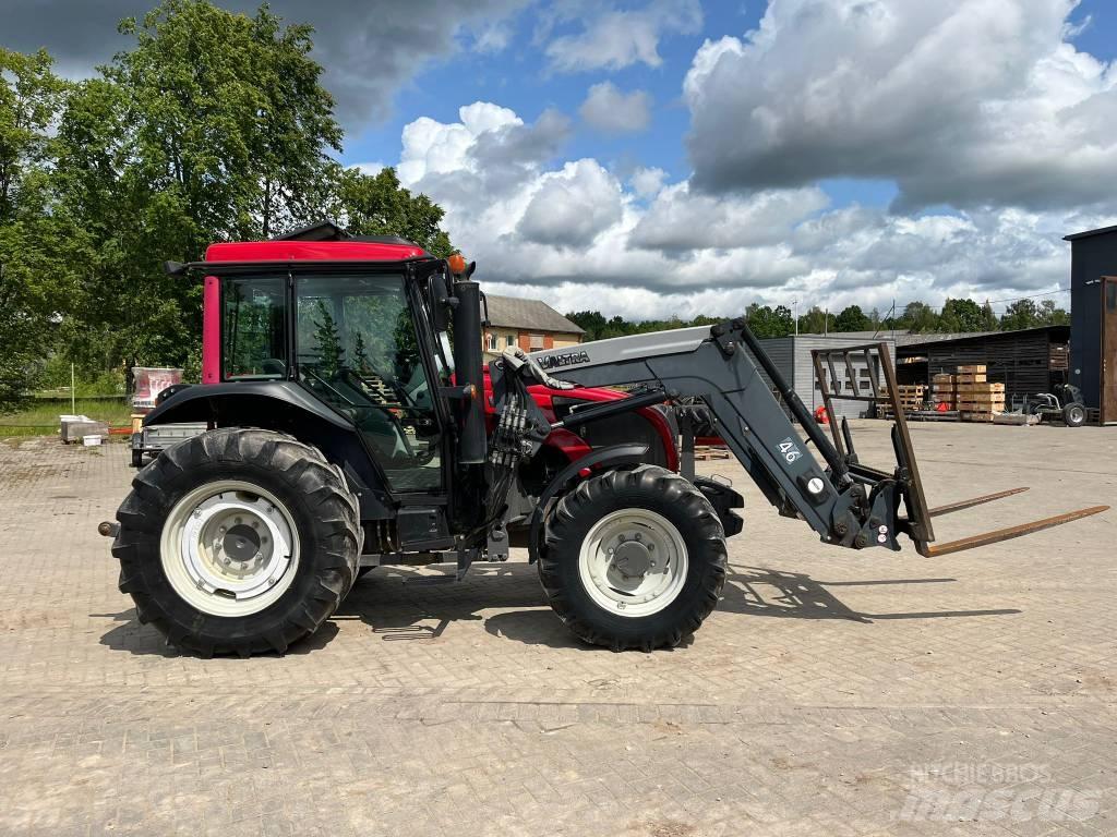 Valtra A 93 Traktorid