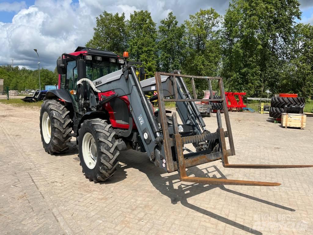 Valtra A 93 Traktorid