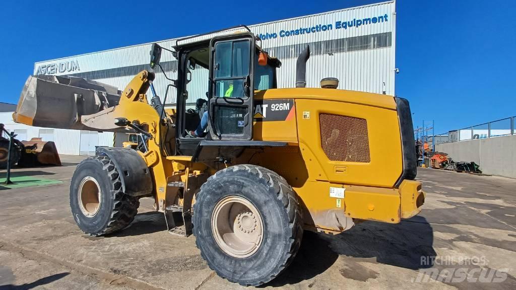 CAT 926M Rataslaadurid