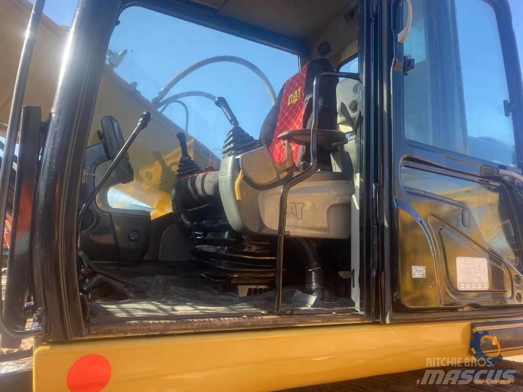 CAT 325 D Roomikekskavaatorid