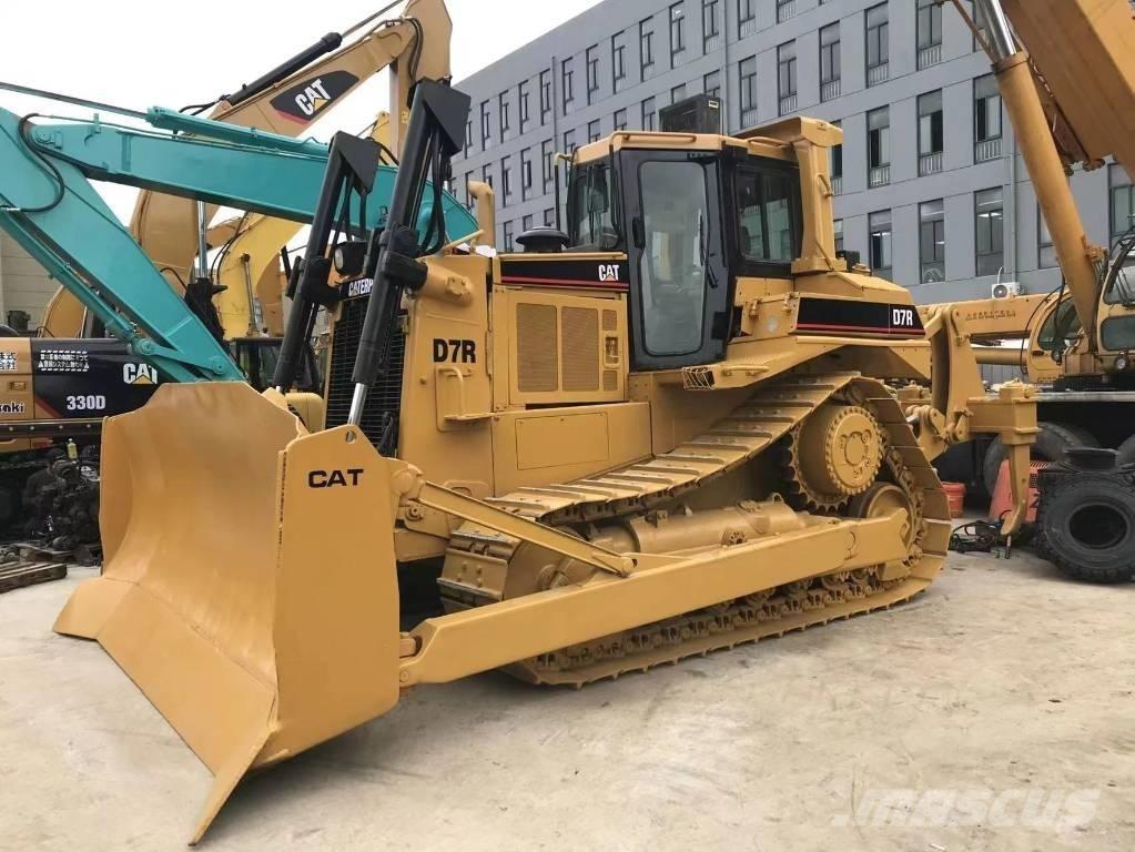 CAT D 7 R Buldooserid
