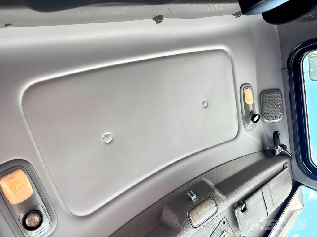 Peterbilt 388 Sadulveokid