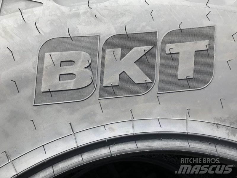 BKT 710/70R38 Rehvid, rattad ja veljed