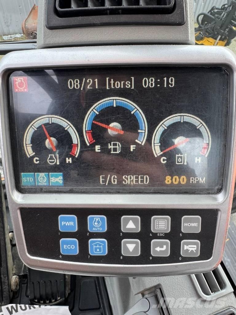Doosan DX 140 W Ratasekskavaatorid