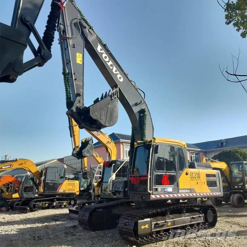 Volvo EC 210 Roomikekskavaatorid