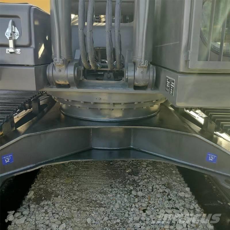 Volvo EC 210 Roomikekskavaatorid