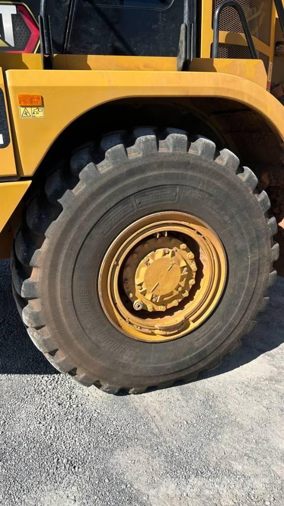CAT 730 - 04A Liigendraamiga pinnaseveokid