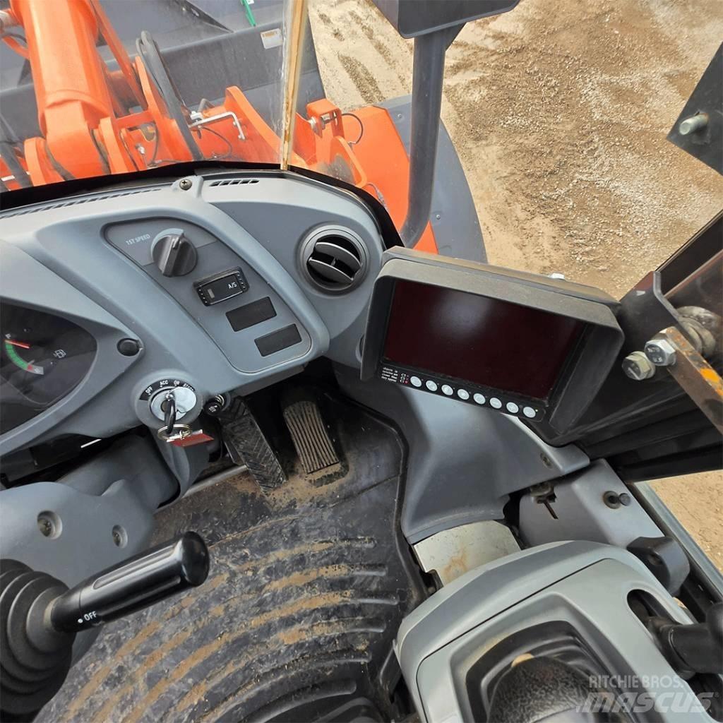 Hitachi ZW150-6 Rataslaadurid