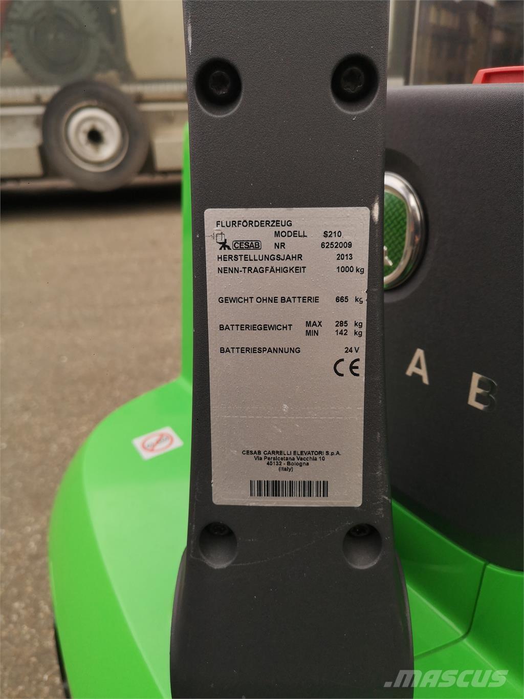 Cesab S210 Platvormiga virnastajad