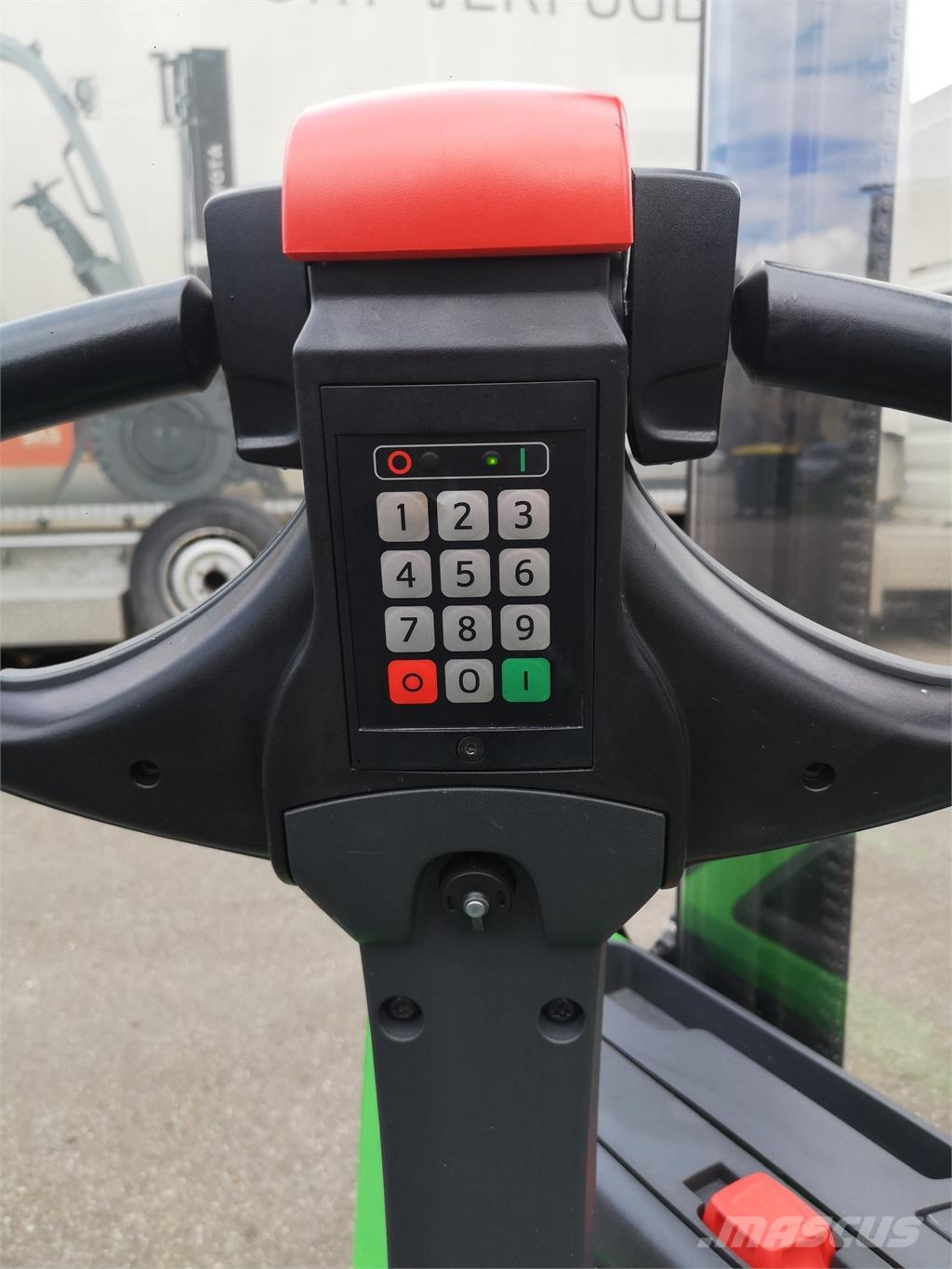 Cesab S210 Platvormiga virnastajad