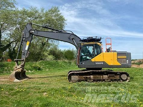 Volvo EC 220 EL Roomikekskavaatorid