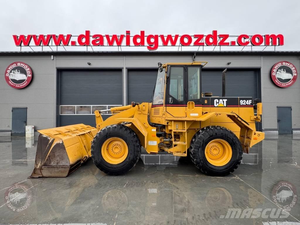 CAT 924 F Rataslaadurid