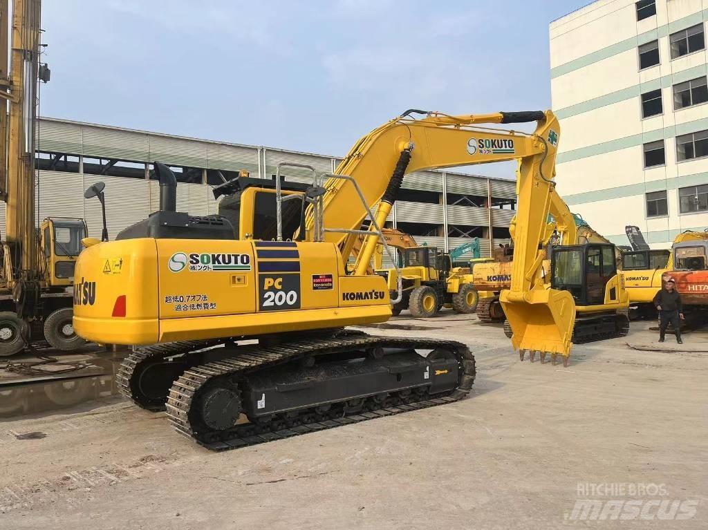 Komatsu PC 200-8N1 Roomikekskavaatorid