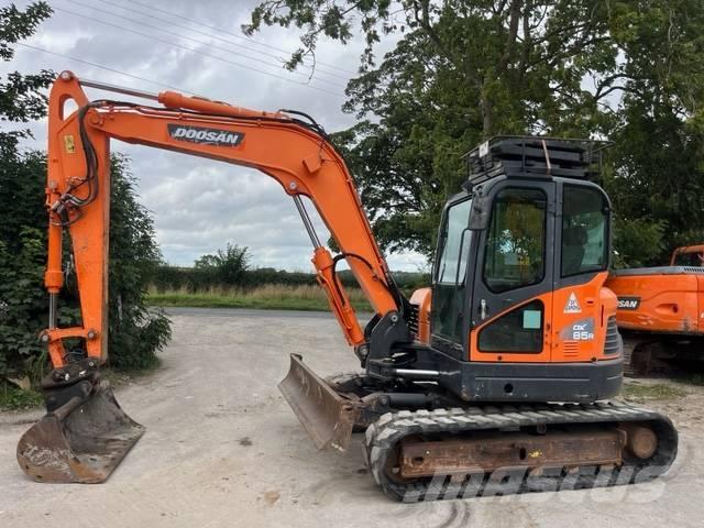 Doosan DX 85 R-3 Väikeekskavaatorid 7t-12t
