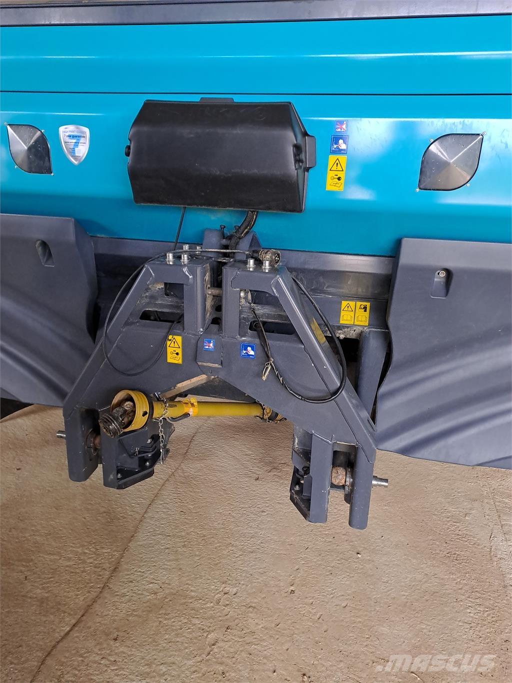 Sulky X50+ Väetisekülvikud pihustiga